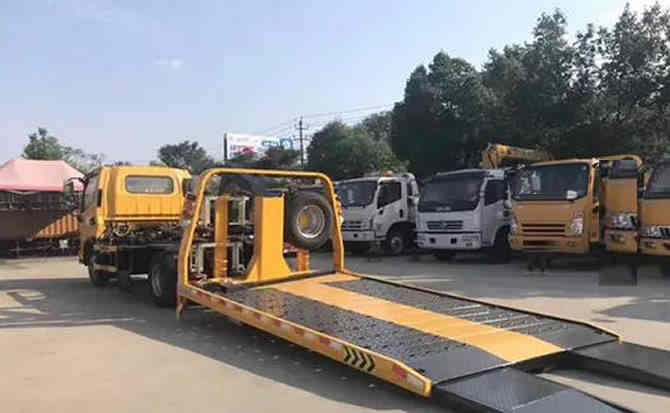 塔城汽车中途维修案例